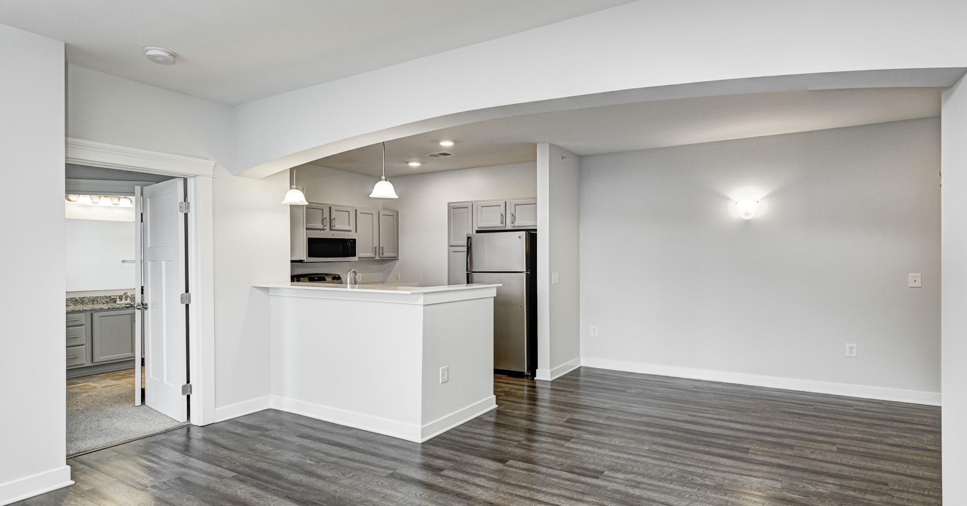 Lakeside Kitchen Dining Room